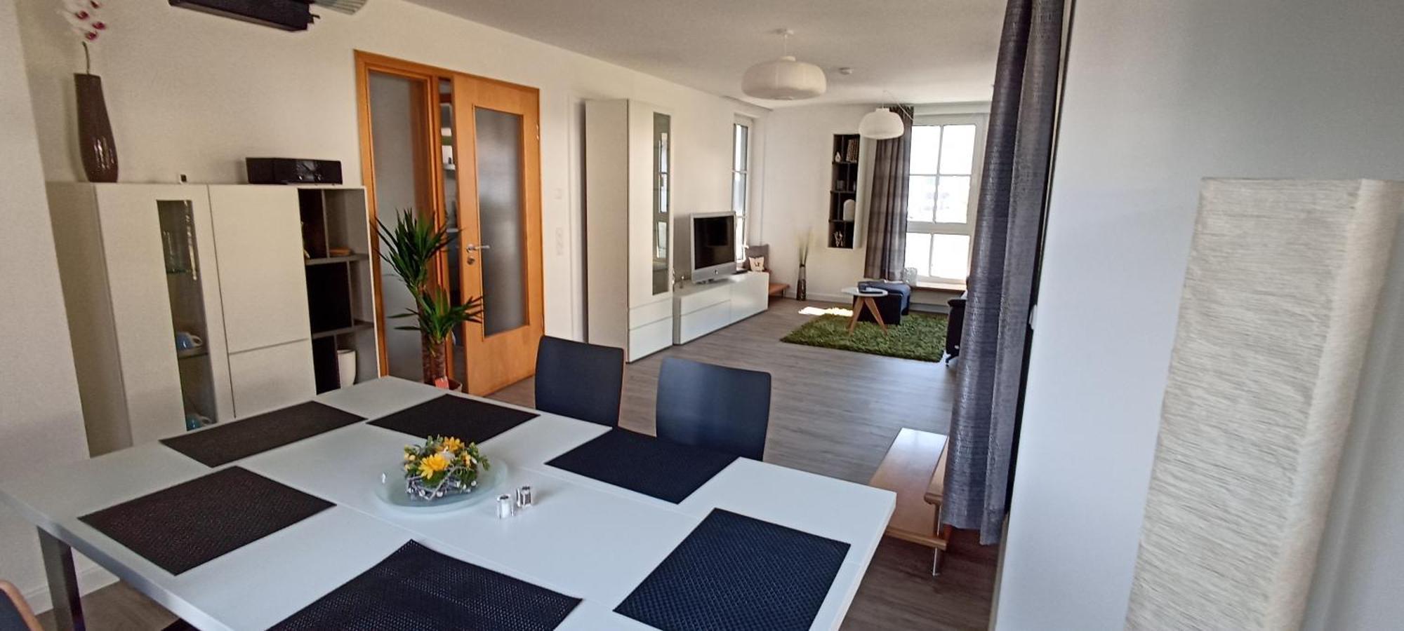 Grosszuegiges Helles Penthouse -Komplette Etage- Mit Balkon Und Stellplatz In Ruhiger Lage Kulmbach Kültér fotó