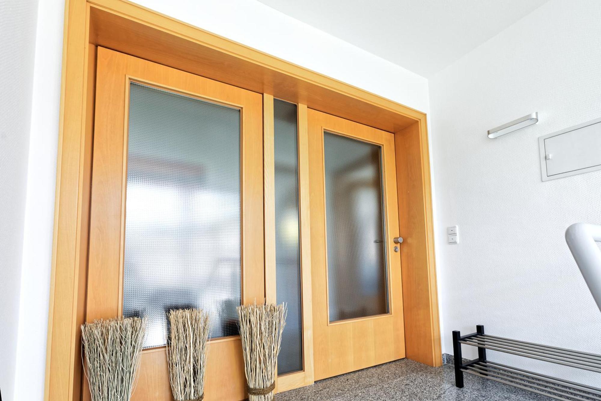 Grosszuegiges Helles Penthouse -Komplette Etage- Mit Balkon Und Stellplatz In Ruhiger Lage Kulmbach Kültér fotó