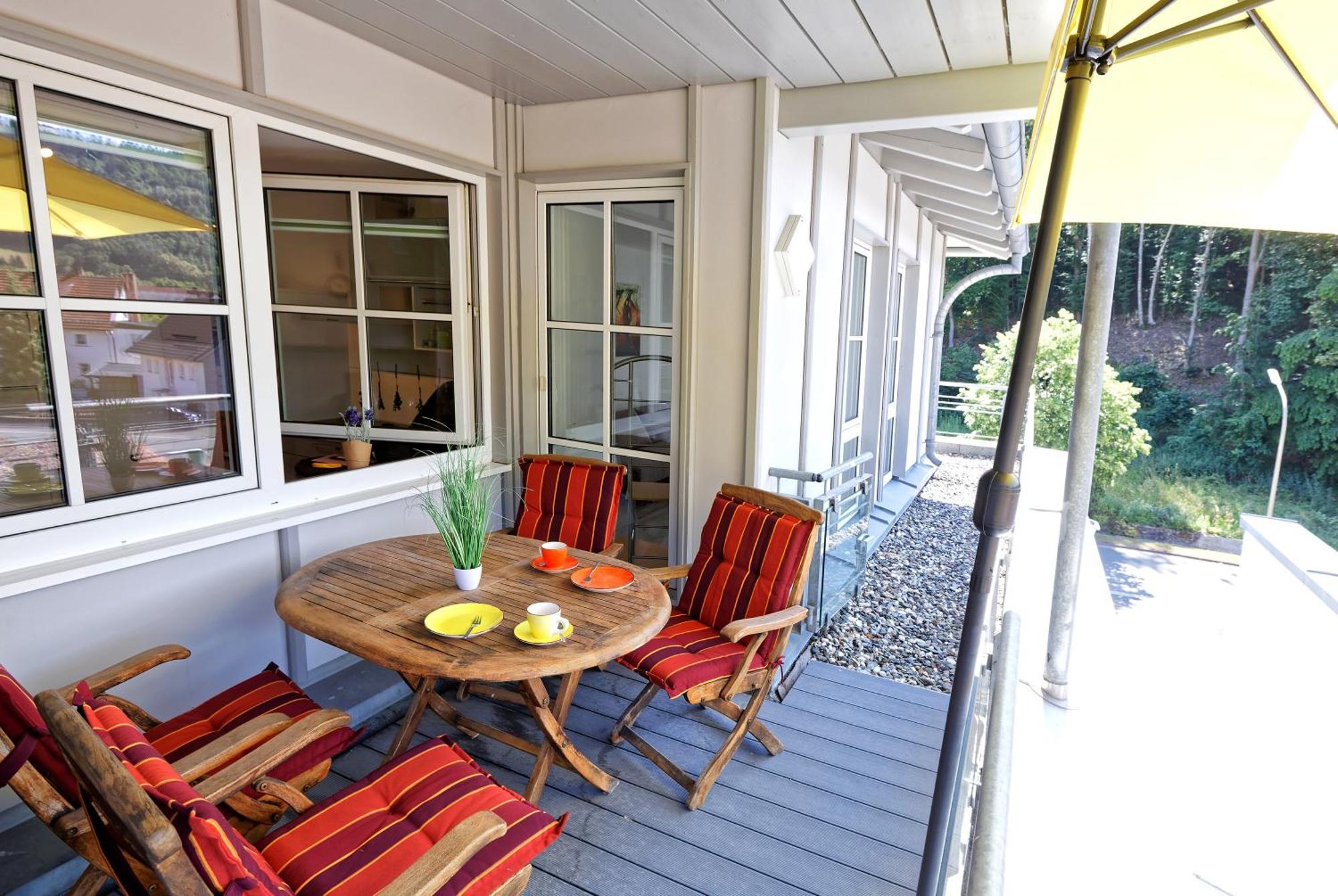 Grosszuegiges Helles Penthouse -Komplette Etage- Mit Balkon Und Stellplatz In Ruhiger Lage Kulmbach Kültér fotó